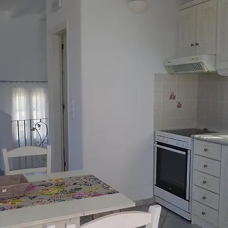 Petroto Abodes